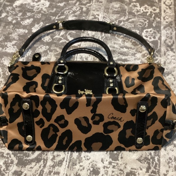 Coach leopard satchel - Picture 3 of 5